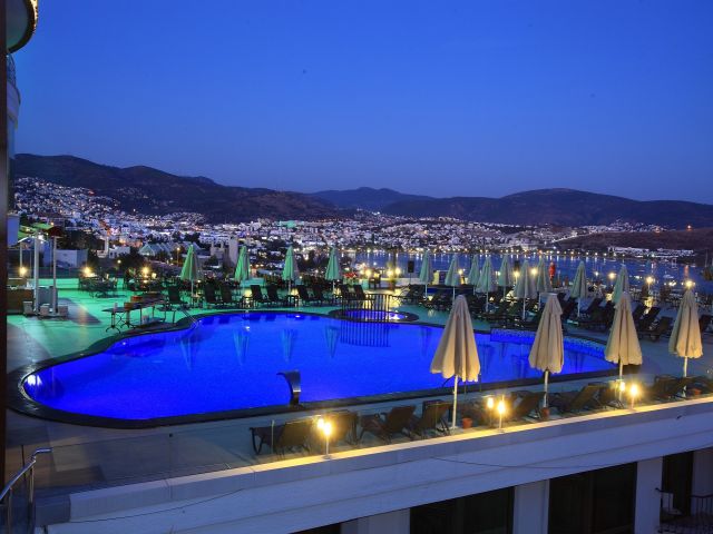 ROYAL ARENA RESORT&SPA