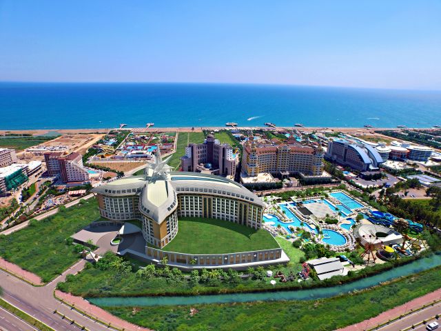 ROYAL SEGINUS HOTEL